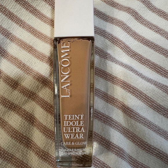 Teint Idole Ultra Wear Care and Glow Foundation - Picture 1 of 3
